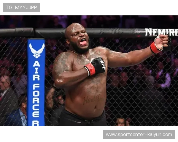 德里克·刘易斯KO后脱裤庆祝，成经典搞笑瞬间